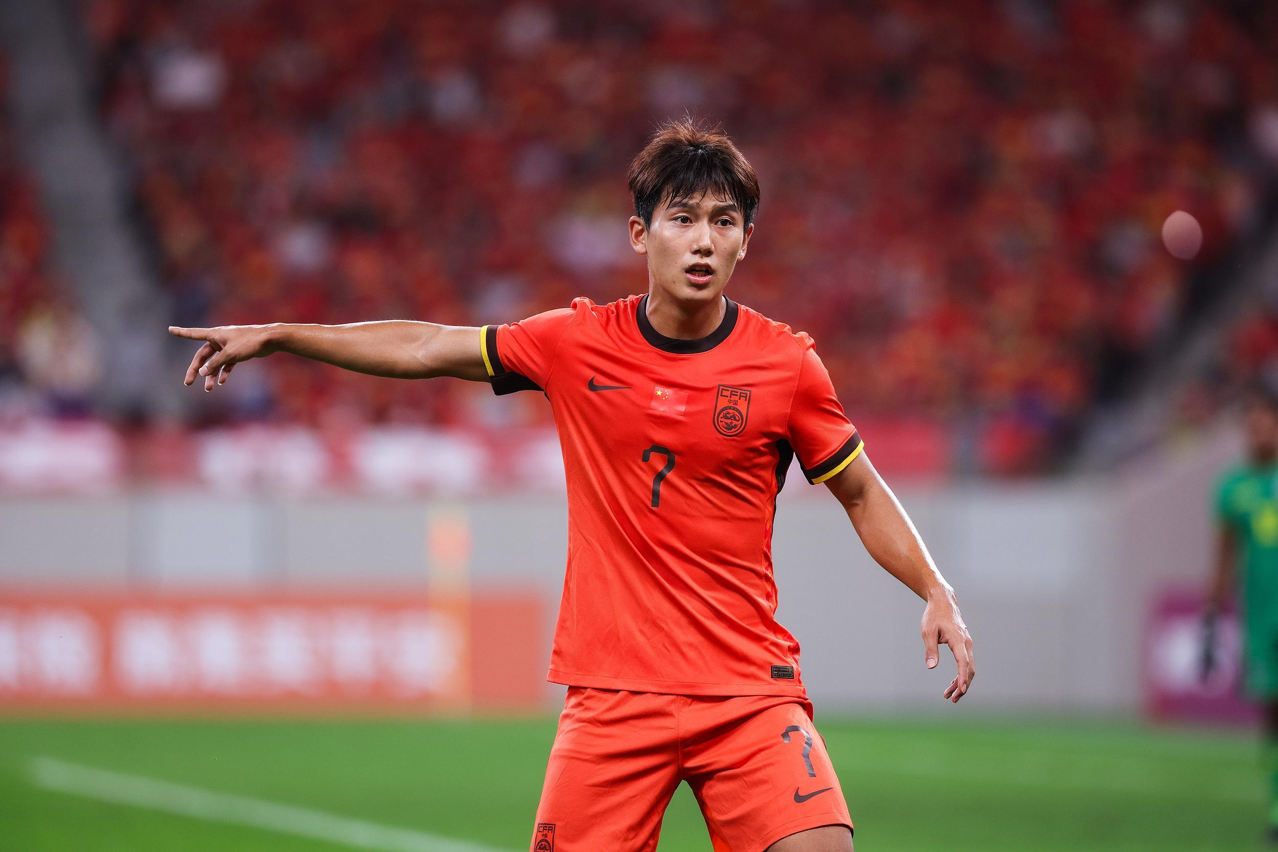 半空门踢飞+失单刀，向余望等队员全场多次错失良机